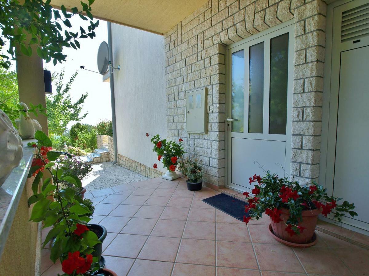 Apartmani Andelo I Ruzica Mundanije ภายนอก รูปภาพ