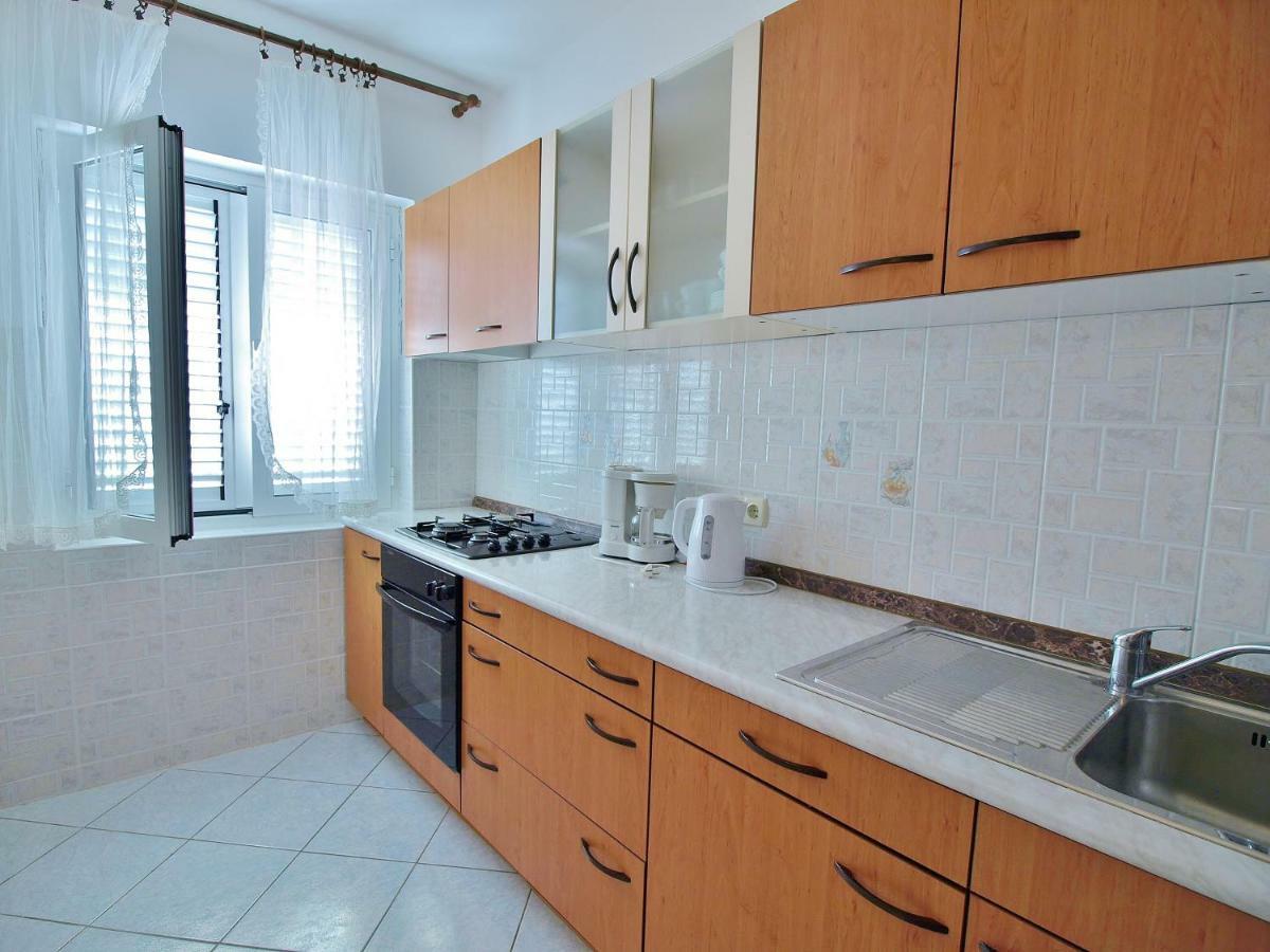 Apartmani Andelo I Ruzica Mundanije ภายนอก รูปภาพ